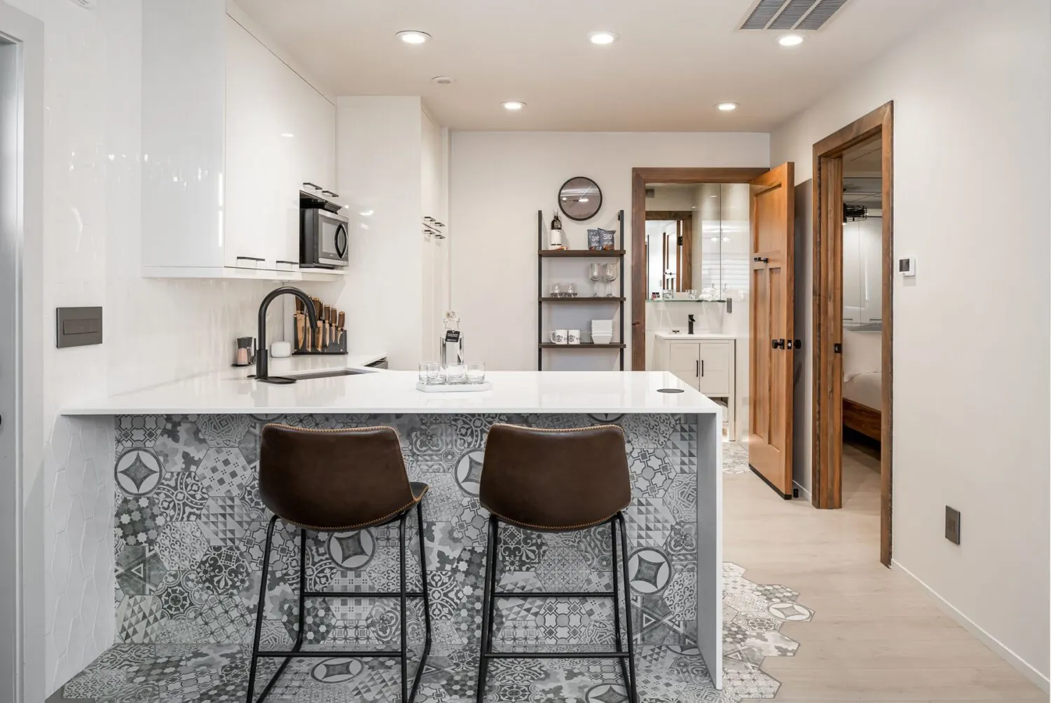 Vintage House · V1